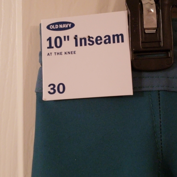 Old Navy Built-in Flex Board Shorts Men NWT - Picture 7 of 8